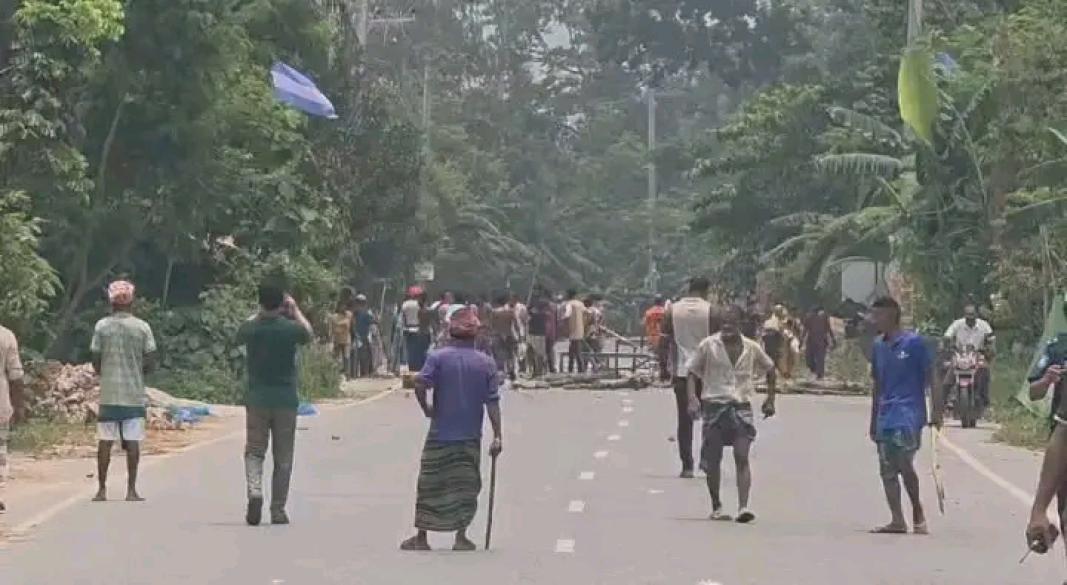 টাঙ্গাইলে দুই গ্রামের সংঘর্ষে নিহত ১,১৪৪ ধারা জারি